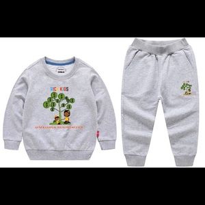 BARS APPAREL SPORTSWEAR “RICH KIDS” collection